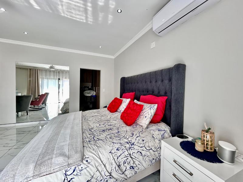 5 Bedroom Property for Sale in Xanadu North West